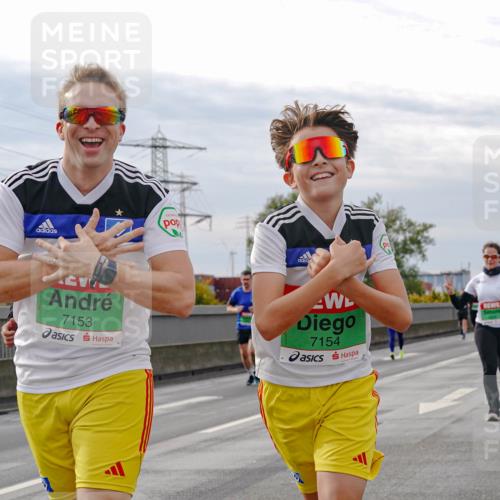 03.10.2025 - Köhlbrandbrückenlauf Michael Burmester http://msf.ph/oto/9161202 03.10.2025 15:58:24 Position 3 7153, 7154 meine-sportfotos.de