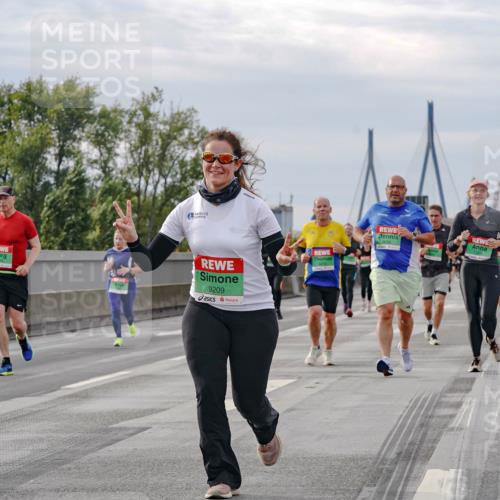 03.10.2025 - Köhlbrandbrückenlauf Michael Burmester http://msf.ph/oto/9161205 03.10.2025 15:58:26 Position 3 9209 meine-sportfotos.de