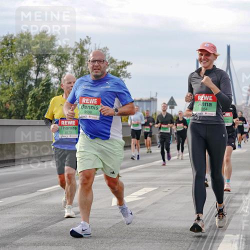 03.10.2025 - Köhlbrandbrückenlauf Michael Burmester http://msf.ph/oto/9161214 03.10.2025 15:58:29 Position 3 8873, 9598, 7354 meine-sportfotos.de