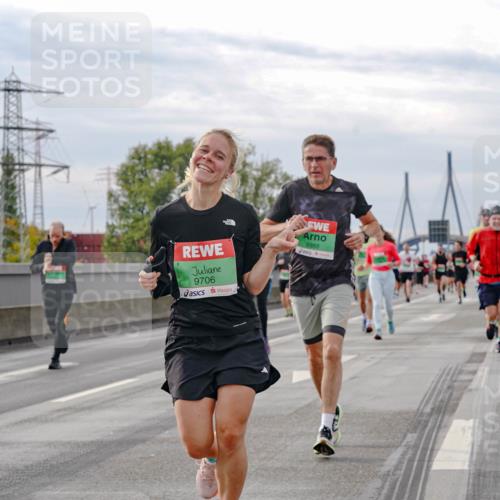 03.10.2025 - Köhlbrandbrückenlauf Michael Burmester http://msf.ph/oto/9161226 03.10.2025 15:58:33 Position 3 9706, 8888 meine-sportfotos.de