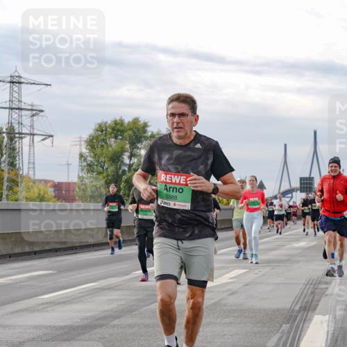 03.10.2025 - Köhlbrandbrückenlauf Michael Burmester http://msf.ph/oto/9161229 03.10.2025 15:58:34 Position 3 8888 meine-sportfotos.de