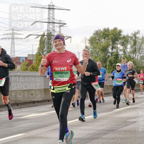 03.10.2025 - Köhlbrandbrückenlauf Michael Burmester http://msf.ph/oto/9161295 03.10.2025 15:58:56 Position 3 7612, 7854, 9159 meine-sportfotos.de