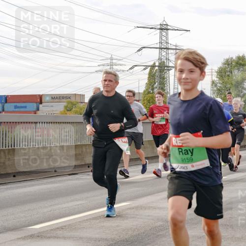03.10.2025 - Köhlbrandbrückenlauf Michael Burmester http://msf.ph/oto/9161302 03.10.2025 15:58:58 Position 3 9159 meine-sportfotos.de