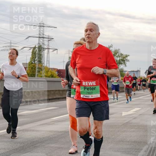 03.10.2025 - Köhlbrandbrückenlauf Michael Burmester http://msf.ph/oto/9161318 03.10.2025 15:59:02 Position 3 7800 meine-sportfotos.de