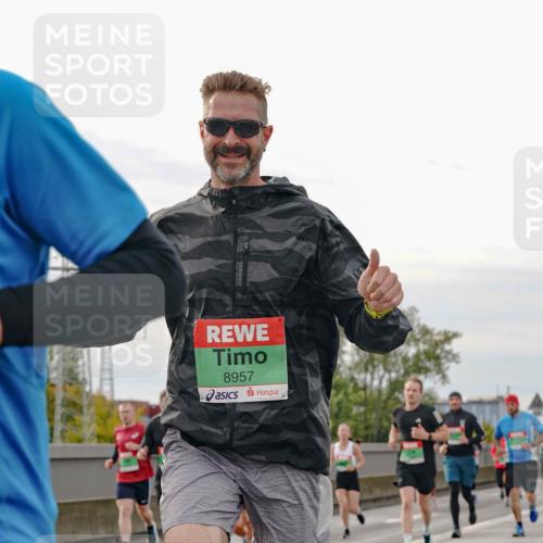 03.10.2025 - Köhlbrandbrückenlauf Michael Burmester http://msf.ph/oto/9161352 03.10.2025 15:59:14 Position 3 1, 8957 meine-sportfotos.de