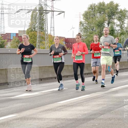 03.10.2025 - Köhlbrandbrückenlauf Michael Burmester http://msf.ph/oto/9161373 03.10.2025 15:59:23 Position 3 8958, 8765, 8766, 8009, 7775 meine-sportfotos.de