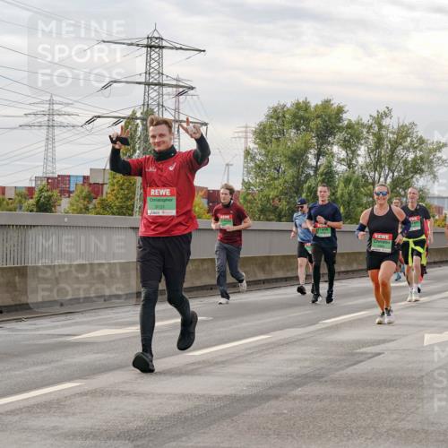 03.10.2025 - Köhlbrandbrückenlauf Michael Burmester http://msf.ph/oto/9161413 03.10.2025 15:59:37 Position 3 9131 meine-sportfotos.de