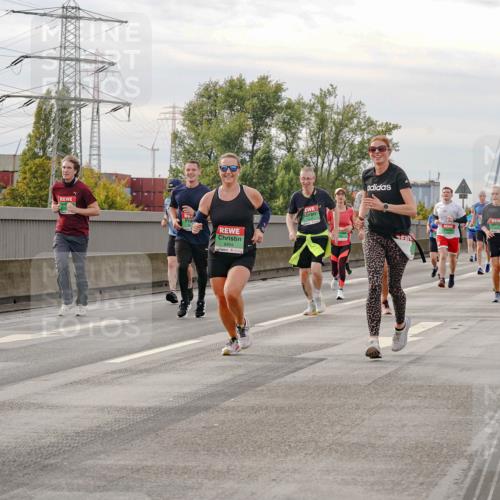 03.10.2025 - Köhlbrandbrückenlauf Michael Burmester http://msf.ph/oto/9161419 03.10.2025 15:59:38 Position 3 9494, 8962 meine-sportfotos.de