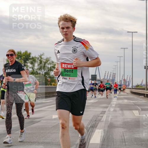 03.10.2025 - Köhlbrandbrückenlauf Michael Burmester http://msf.ph/oto/9161425 03.10.2025 15:59:40 Position 3 8962 meine-sportfotos.de