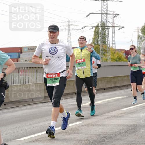 03.10.2025 - Köhlbrandbrückenlauf Michael Burmester http://msf.ph/oto/9161499 03.10.2025 16:00:04 Position 3 8084, 8093, 9080, 8451, 9054 meine-sportfotos.de