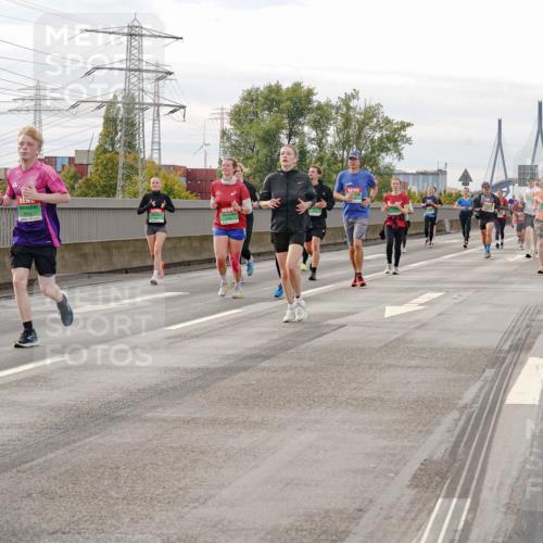 03.10.2025 - Köhlbrandbrückenlauf Michael Burmester http://msf.ph/oto/9161516 03.10.2025 16:00:09 Position 3  meine-sportfotos.de