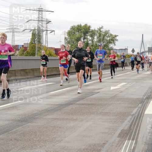 03.10.2025 - Köhlbrandbrückenlauf Michael Burmester http://msf.ph/oto/9161518 03.10.2025 16:00:10 Position 3 8513 meine-sportfotos.de