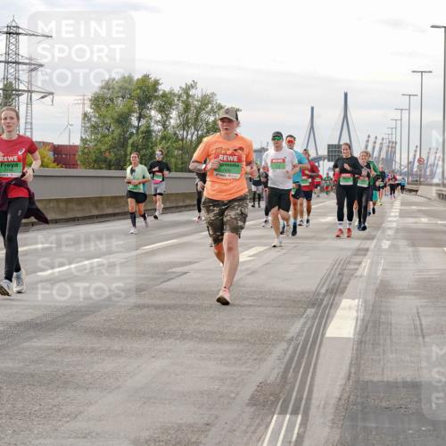03.10.2025 - Köhlbrandbrückenlauf Michael Burmester http://msf.ph/oto/9161531 03.10.2025 16:00:15 Position 3 7459, 7692 meine-sportfotos.de