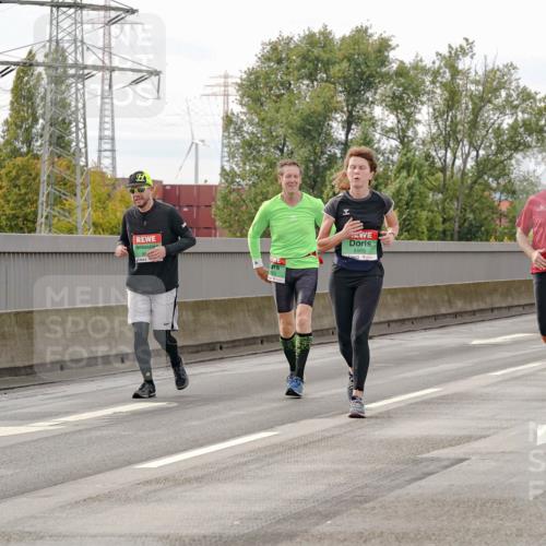 03.10.2025 - Köhlbrandbrückenlauf Michael Burmester http://msf.ph/oto/9161564 03.10.2025 16:00:28 Position 3 8963 meine-sportfotos.de