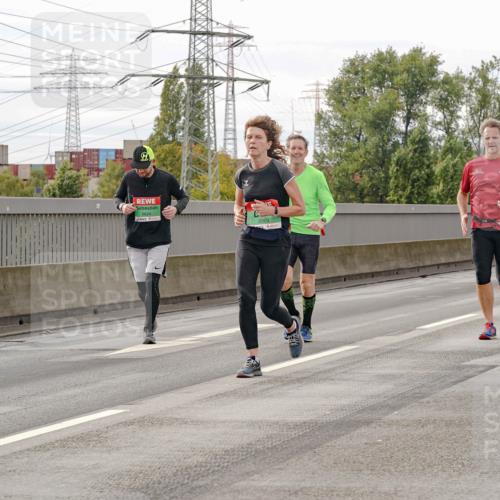 03.10.2025 - Köhlbrandbrückenlauf Michael Burmester http://msf.ph/oto/9161571 03.10.2025 16:00:30 Position 3 8963 meine-sportfotos.de