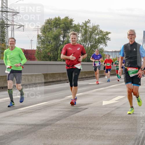 03.10.2025 - Köhlbrandbrückenlauf Michael Burmester http://msf.ph/oto/9161574 03.10.2025 16:00:31 Position 3 8903, 404 meine-sportfotos.de