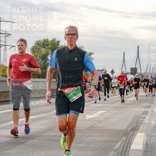 03.10.2025 - Köhlbrandbrückenlauf Michael Burmester http://msf.ph/oto/9161582 03.10.2025 16:00:33 Position 3 8167 meine-sportfotos.de