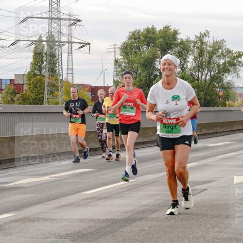 03.10.2025 - Köhlbrandbrückenlauf Michael Burmester http://msf.ph/oto/9161651 03.10.2025 16:00:58 Position 3 9116, 8269 meine-sportfotos.de