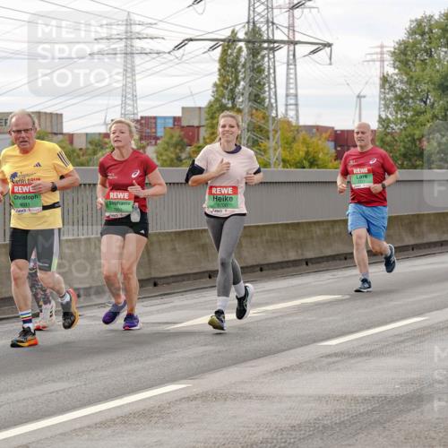 03.10.2025 - Köhlbrandbrückenlauf Michael Burmester http://msf.ph/oto/9161658 03.10.2025 16:01:02 Position 3 9371, 8700 meine-sportfotos.de