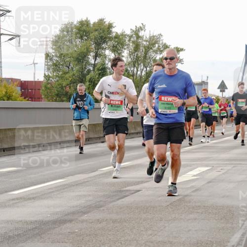 03.10.2025 - Köhlbrandbrückenlauf Michael Burmester http://msf.ph/oto/9161673 03.10.2025 16:01:06 Position 3 9167, 9193 meine-sportfotos.de