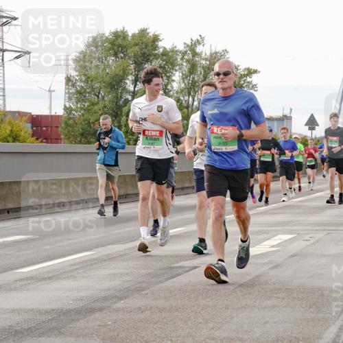 03.10.2025 - Köhlbrandbrückenlauf Michael Burmester http://msf.ph/oto/9161675 03.10.2025 16:01:06 Position 3 9167, 9193 meine-sportfotos.de