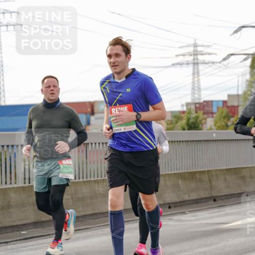 03.10.2025 - Köhlbrandbrückenlauf Michael Burmester http://msf.ph/oto/9161700 03.10.2025 16:01:14 Position 3 7492 meine-sportfotos.de