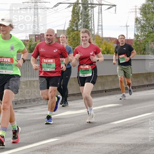 03.10.2025 - Köhlbrandbrückenlauf Michael Burmester http://msf.ph/oto/9161711 03.10.2025 16:01:18 Position 3 7401, 9614, 7683, 7681 meine-sportfotos.de