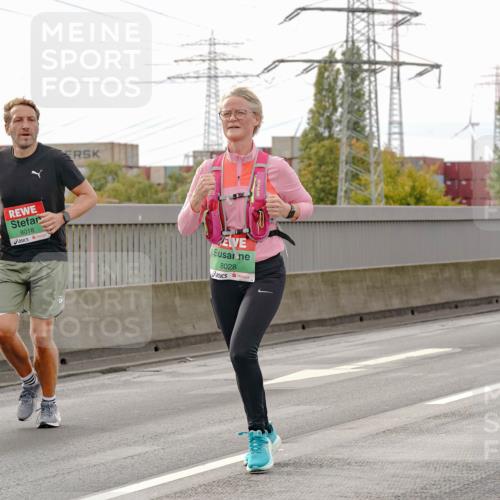 03.10.2025 - Köhlbrandbrückenlauf Michael Burmester http://msf.ph/oto/9161726 03.10.2025 16:01:22 Position 3 8018, 8028, 8224 meine-sportfotos.de