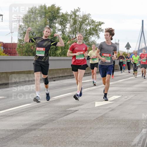 03.10.2025 - Köhlbrandbrückenlauf Michael Burmester http://msf.ph/oto/9161758 03.10.2025 16:01:34 Position 3 8, 9205, 9204, 03 meine-sportfotos.de