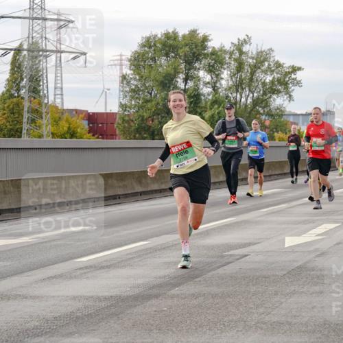 03.10.2025 - Köhlbrandbrückenlauf Michael Burmester http://msf.ph/oto/9161777 03.10.2025 16:01:39 Position 3 7758 meine-sportfotos.de