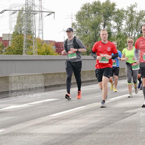03.10.2025 - Köhlbrandbrückenlauf Michael Burmester http://msf.ph/oto/9161786 03.10.2025 16:01:43 Position 3 8015, 9000, 8032, 5, 8998, 849 meine-sportfotos.de