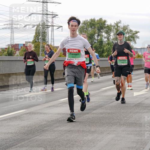 03.10.2025 - Köhlbrandbrückenlauf Michael Burmester http://msf.ph/oto/9161813 03.10.2025 16:01:50 Position 3 9427, 7850 meine-sportfotos.de