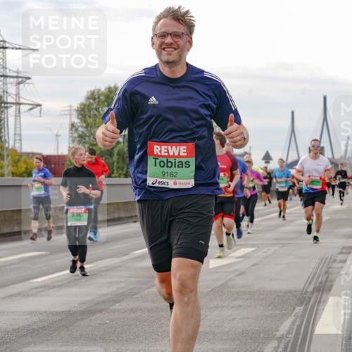 03.10.2025 - Köhlbrandbrückenlauf Michael Burmester http://msf.ph/oto/9161838 03.10.2025 16:01:56 Position 3 9162 meine-sportfotos.de