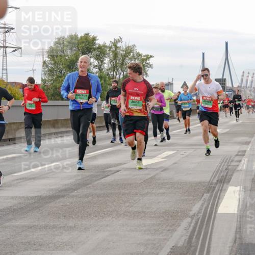 03.10.2025 - Köhlbrandbrückenlauf Michael Burmester http://msf.ph/oto/9161840 03.10.2025 16:01:57 Position 3 7359, 7315 meine-sportfotos.de