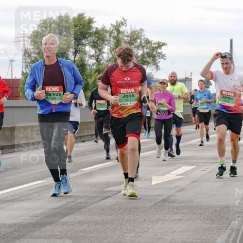 03.10.2025 - Köhlbrandbrückenlauf Michael Burmester http://msf.ph/oto/9161841 03.10.2025 16:01:58 Position 3 7871, 7359, 7315, 7194, 7810 meine-sportfotos.de