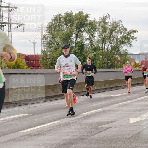 03.10.2025 - Köhlbrandbrückenlauf Michael Burmester http://msf.ph/oto/9161929 03.10.2025 16:02:34 Position 3 7740, 9580, 7412 meine-sportfotos.de