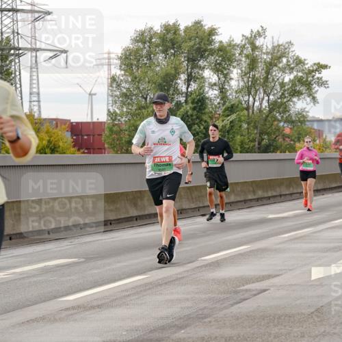 03.10.2025 - Köhlbrandbrückenlauf Michael Burmester http://msf.ph/oto/9161930 03.10.2025 16:02:34 Position 3 7740, 2505, 9580, 7412 meine-sportfotos.de
