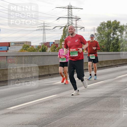 03.10.2025 - Köhlbrandbrückenlauf Michael Burmester http://msf.ph/oto/9161955 03.10.2025 16:02:43 Position 3 8214 meine-sportfotos.de