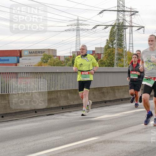 03.10.2025 - Köhlbrandbrückenlauf Michael Burmester http://msf.ph/oto/9161980 03.10.2025 16:02:54 Position 3 9701, 7728, 7243 meine-sportfotos.de