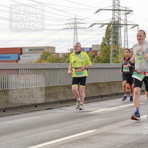 03.10.2025 - Köhlbrandbrückenlauf Michael Burmester http://msf.ph/oto/9161981 03.10.2025 16:02:54 Position 3 7243 meine-sportfotos.de