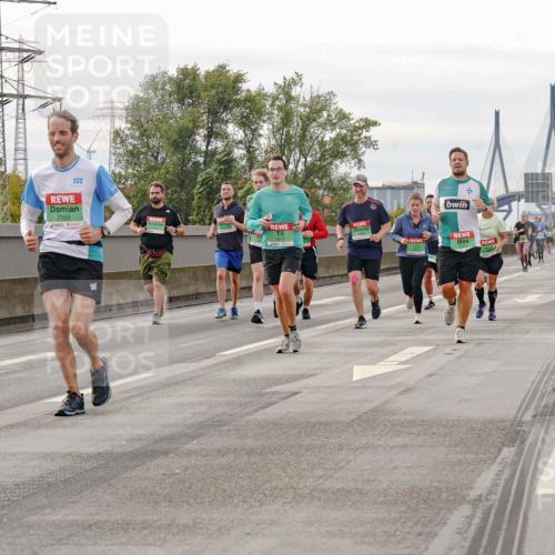 03.10.2025 - Köhlbrandbrückenlauf Michael Burmester http://msf.ph/oto/9162002 03.10.2025 16:03:01 Position 3 88, 7383 meine-sportfotos.de