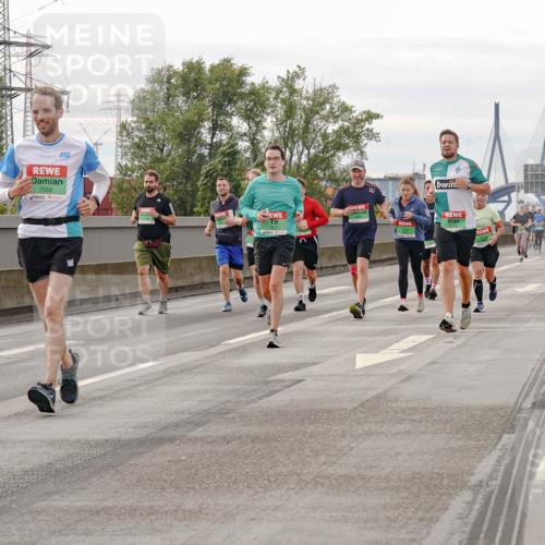 03.10.2025 - Köhlbrandbrückenlauf Michael Burmester http://msf.ph/oto/9162004 03.10.2025 16:03:01 Position 3 888, 7383 meine-sportfotos.de