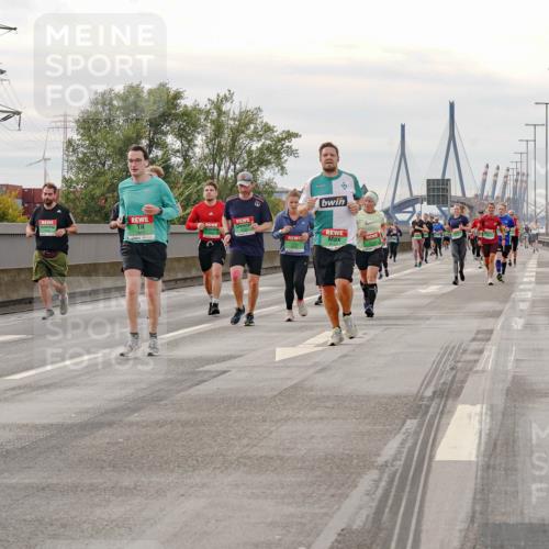 03.10.2025 - Köhlbrandbrückenlauf Michael Burmester http://msf.ph/oto/9162007 03.10.2025 16:03:02 Position 3  meine-sportfotos.de