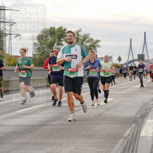03.10.2025 - Köhlbrandbrückenlauf Michael Burmester http://msf.ph/oto/9162013 03.10.2025 16:03:04 Position 3 7617, 9741, 9163 meine-sportfotos.de