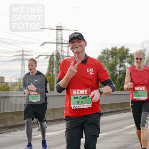 03.10.2025 - Köhlbrandbrückenlauf Michael Burmester http://msf.ph/oto/9162062 03.10.2025 16:03:22 Position 3 6457, 8192, 7430 meine-sportfotos.de