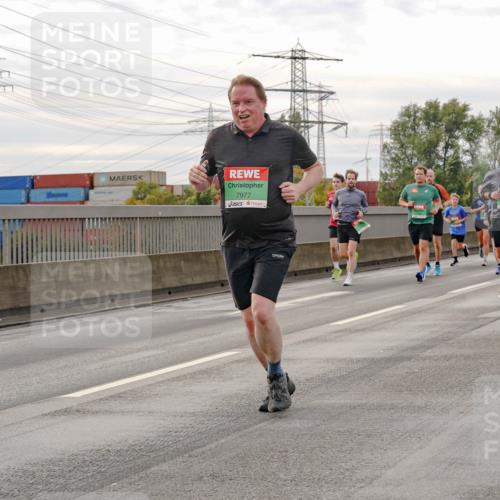 03.10.2025 - Köhlbrandbrückenlauf Michael Burmester http://msf.ph/oto/9162114 03.10.2025 16:03:40 Position 3 7977 meine-sportfotos.de