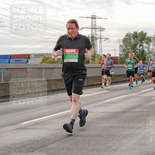 03.10.2025 - Köhlbrandbrückenlauf Michael Burmester http://msf.ph/oto/9162115 03.10.2025 16:03:40 Position 3 7977 meine-sportfotos.de