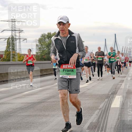 03.10.2025 - Köhlbrandbrückenlauf Michael Burmester http://msf.ph/oto/9162141 03.10.2025 16:03:49 Position 3 7689 meine-sportfotos.de