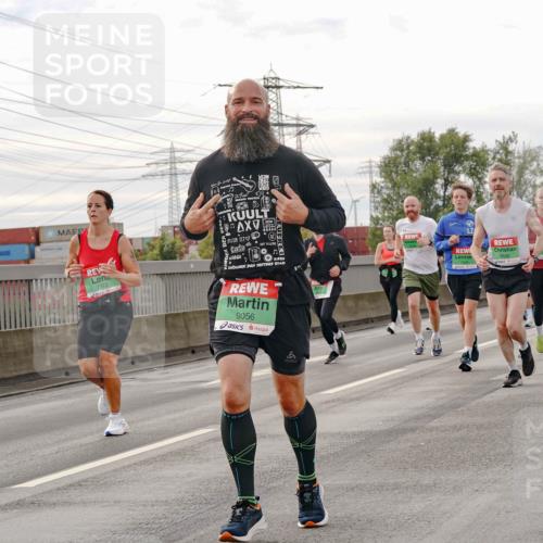 03.10.2025 - Köhlbrandbrückenlauf Michael Burmester http://msf.ph/oto/9162150 03.10.2025 16:03:52 Position 3 7872, 9056, 8816 meine-sportfotos.de