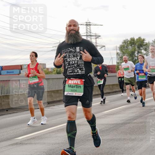 03.10.2025 - Köhlbrandbrückenlauf Michael Burmester http://msf.ph/oto/9162151 03.10.2025 16:03:52 Position 3 7872, 9056 meine-sportfotos.de